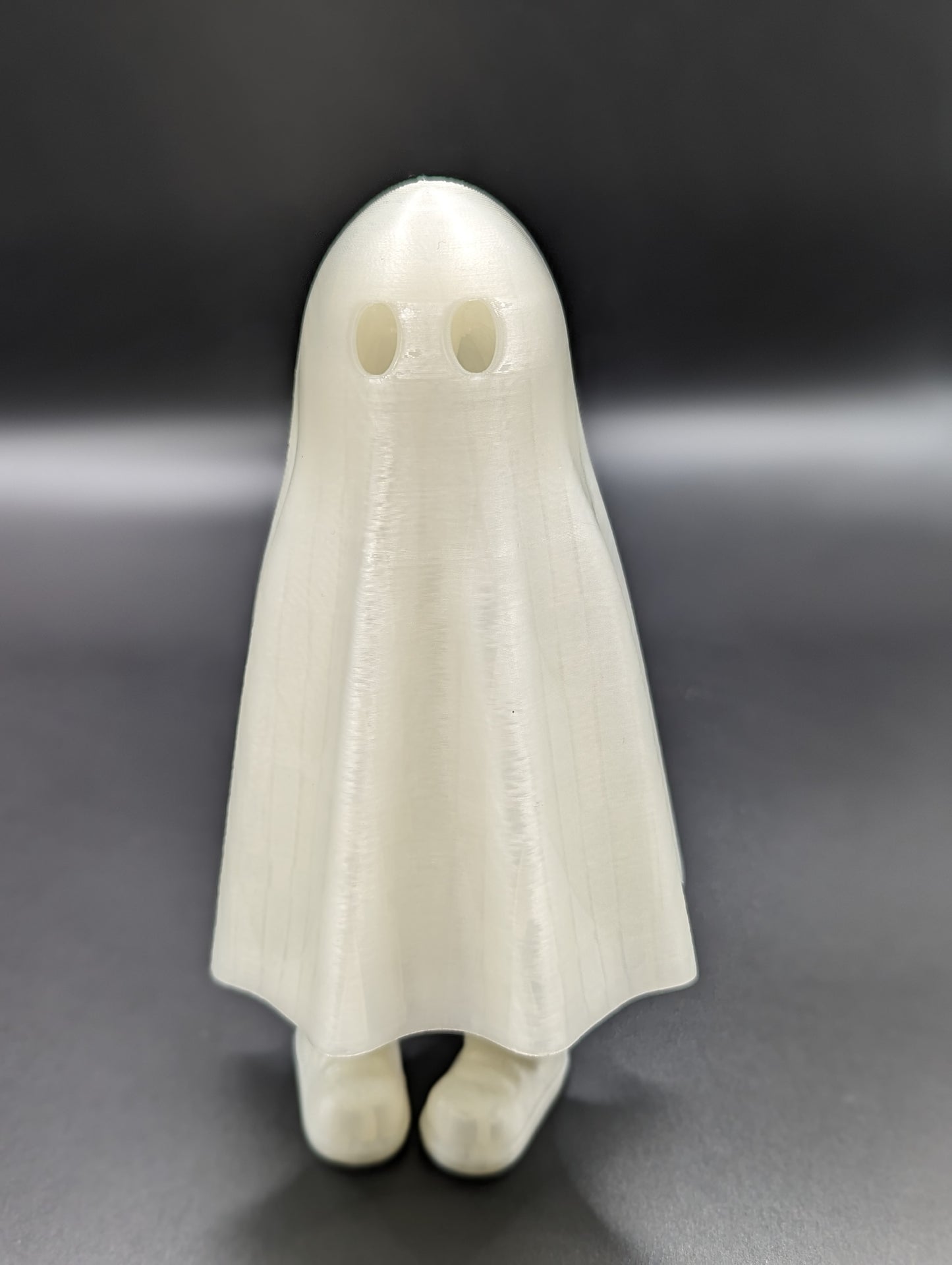 Ghostly Giggle - The Ghost with Articulating Feet