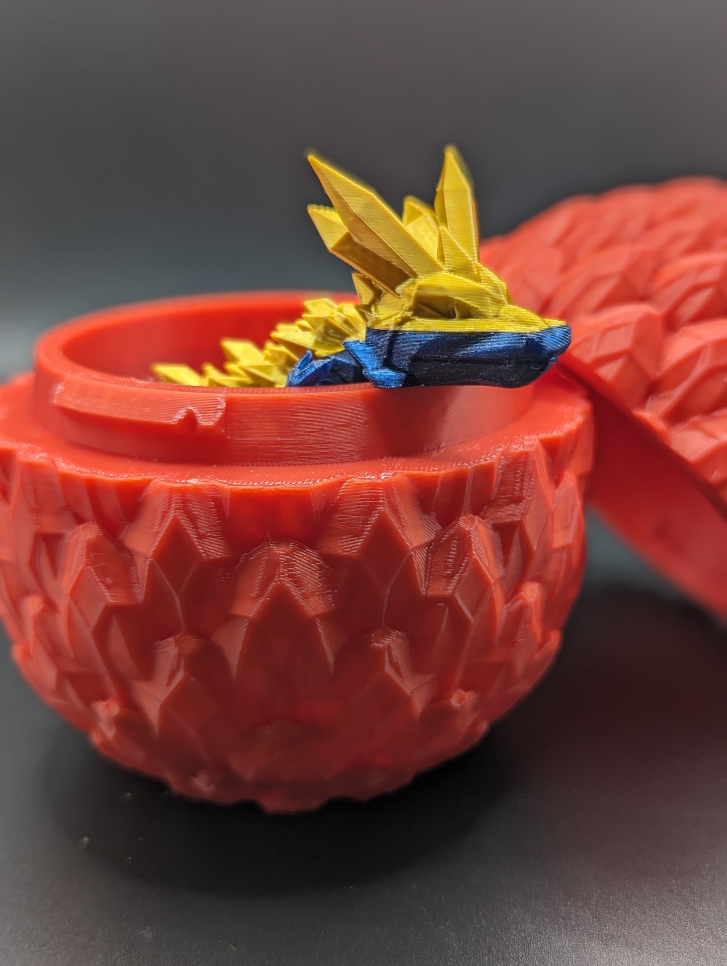 Mystical Dragon Egg - Surprise Dragon Holder