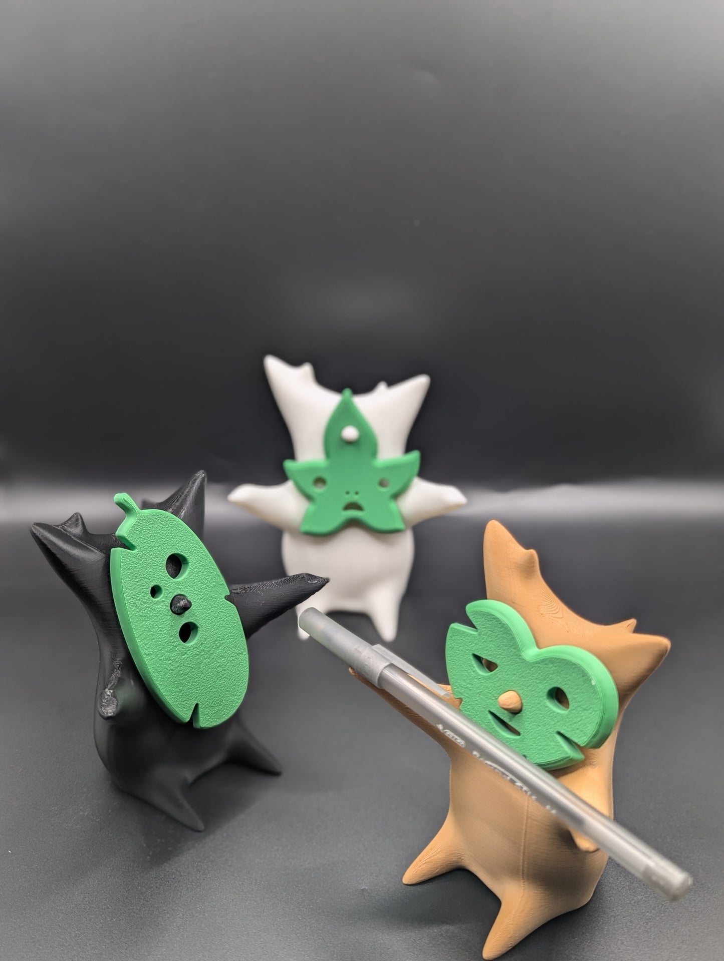 Korok Pen & Pencil Holder - A must have for Zelda Fans!