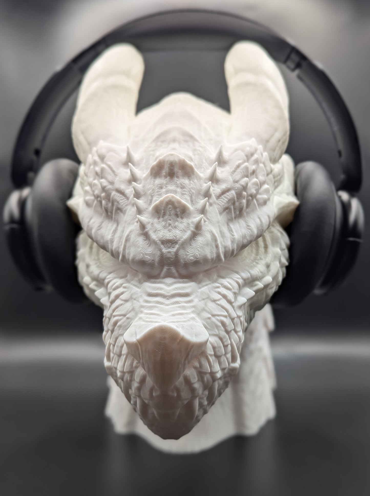 Custom 3D-Printed Dragon Headphone Stand - The Ultimate Fantasy Desk Accessory