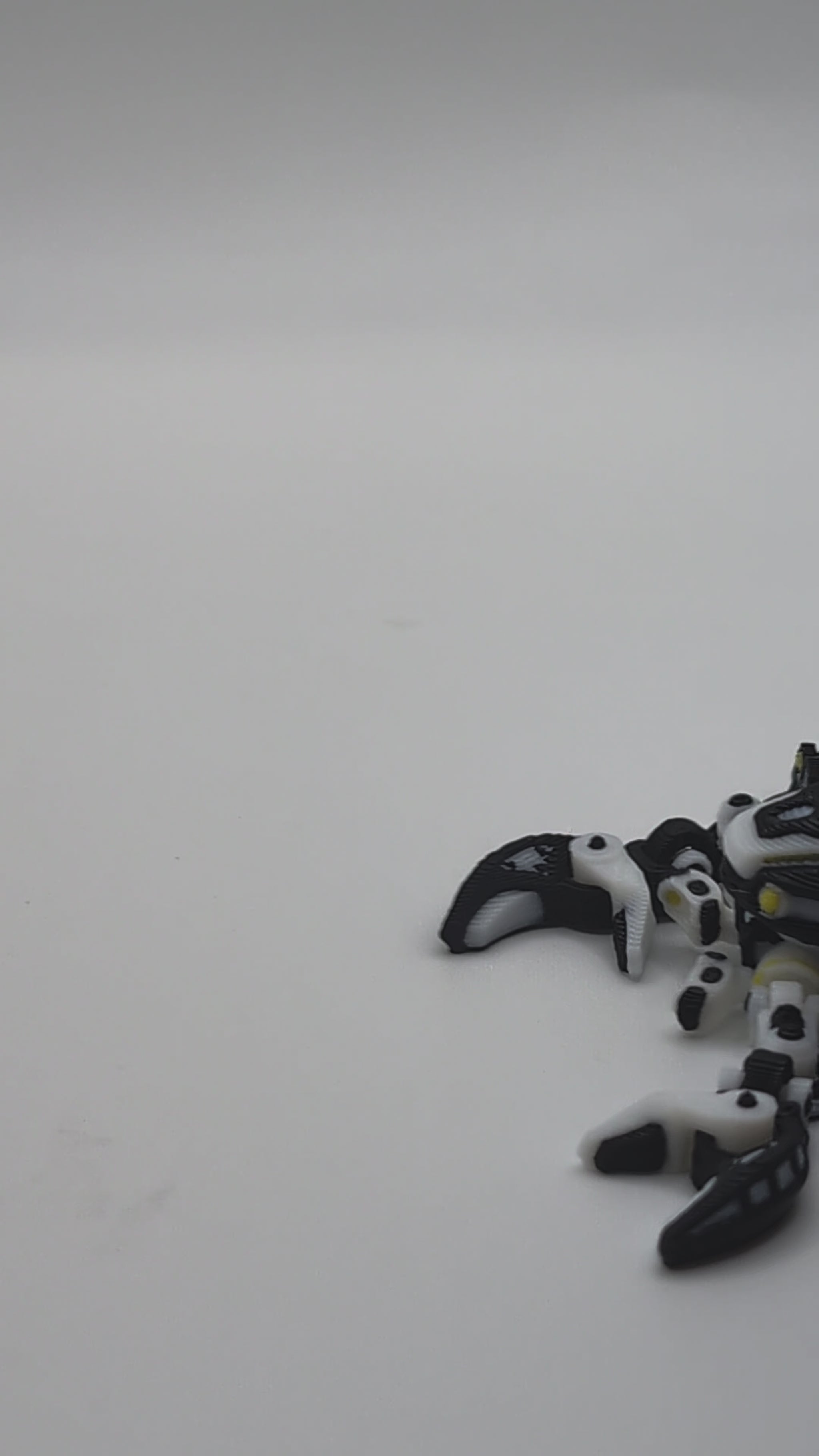Cyber Scorpion — 3D printed mini figure in motion